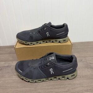 On Running Men's Black Running Shoes